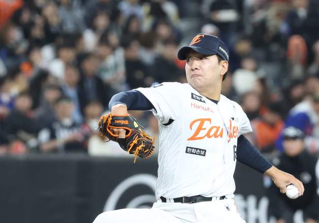 투구하는 권민규