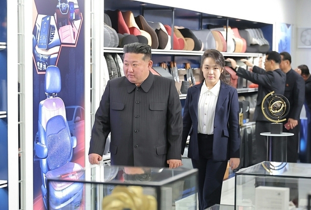 국정원 "김정은 딸 이름은 '김주애'"…첫 공식 확인