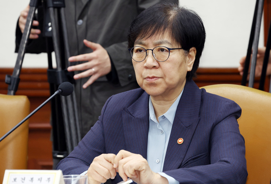 구윤철 부총리 발언듣는 정은경 장관