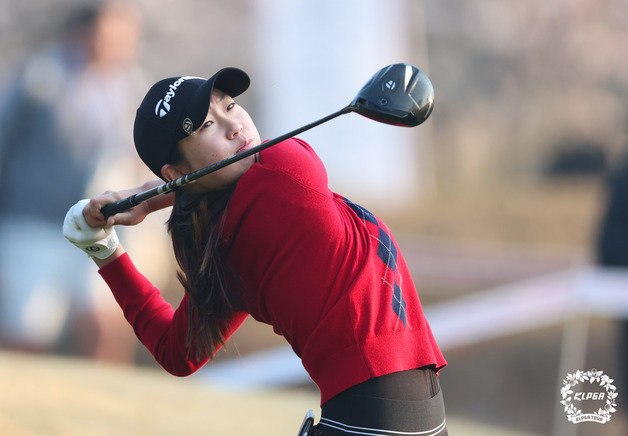 '14세 여중생 골퍼' 김서아, KLPGA 개막전 '티샷 265미터' 깜짝 활약