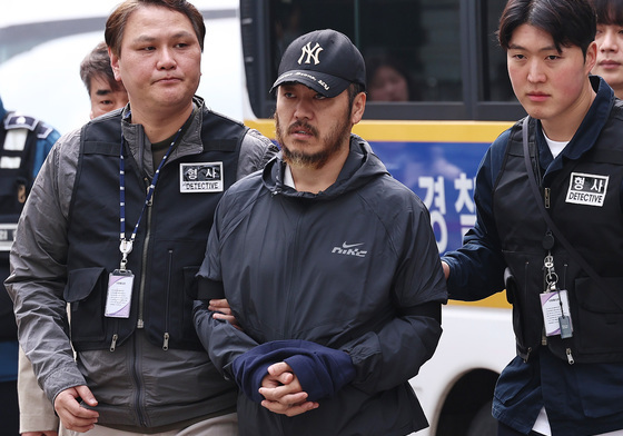 마약 공급처 입 닫은 박왕열 구속 송치…'유통 오른팔' 조카 추적