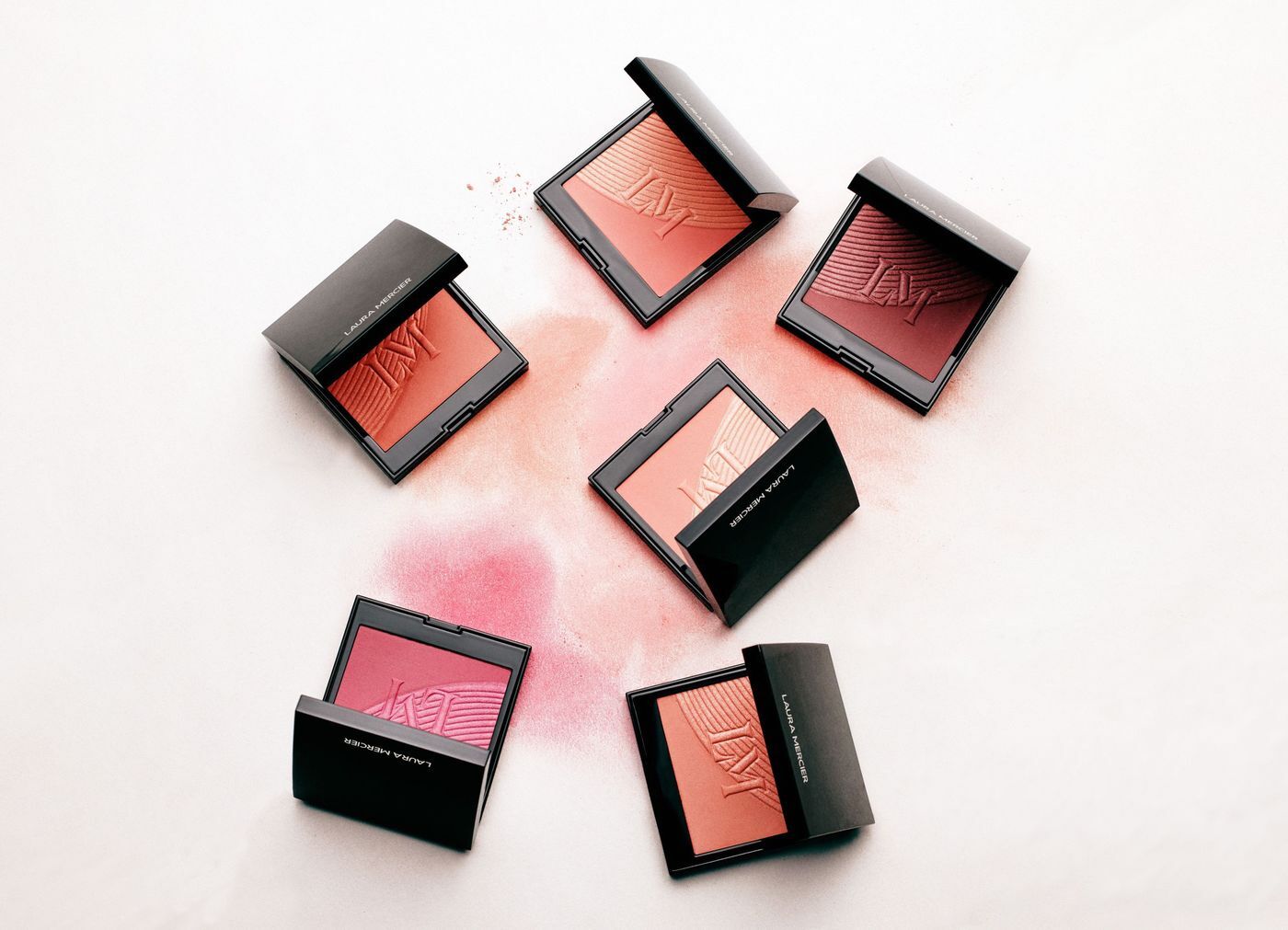 본문 이미지 - 로라 메르시에 블러쉬 컬러 인퓨전 듀오(신세계인터내셔날 제공)