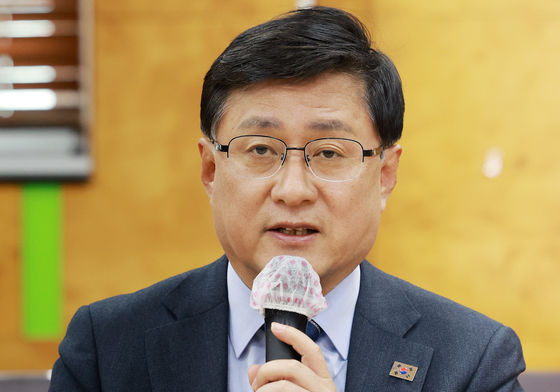 발언하는 김성환 장관