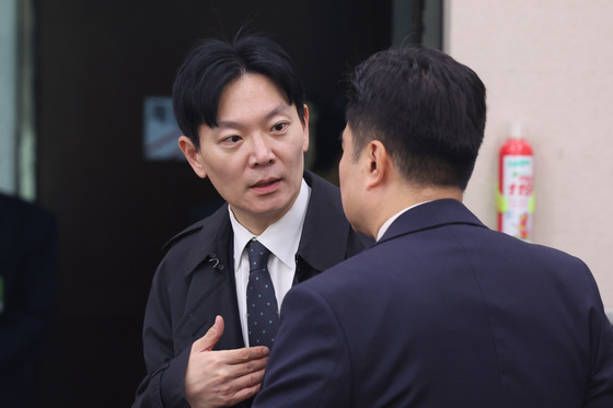 국조 출석했다 발 돌린 박상용 "검찰, 일정 통보 안 해"