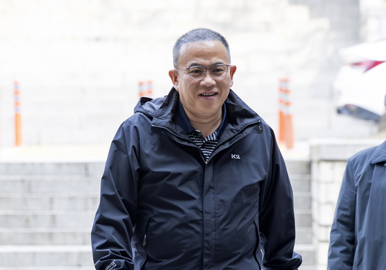 법정 들어가는 명태균