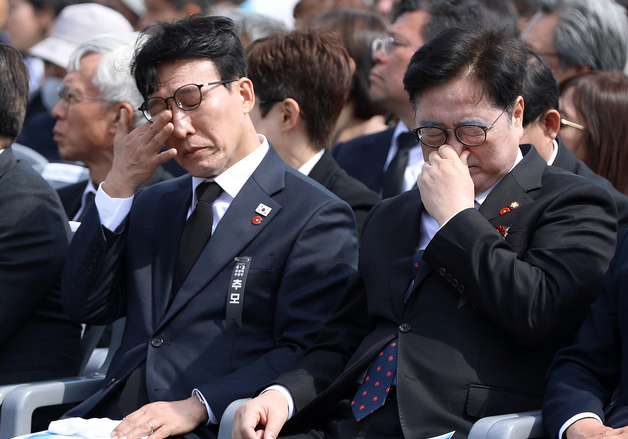 김민석·우원식, 4·3 유족 사연에 '눈물'