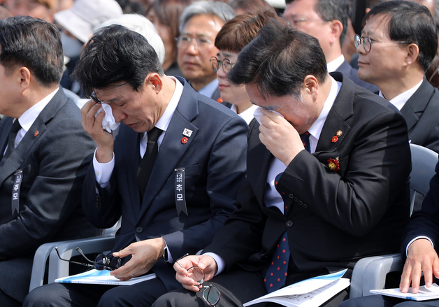 김민석·우원식, 4·3 유족 사연에 '눈물'