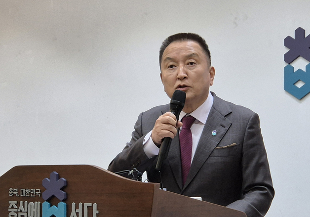 김영환 "죽음의 터널서 생환…압도적 승리 거두겠다"