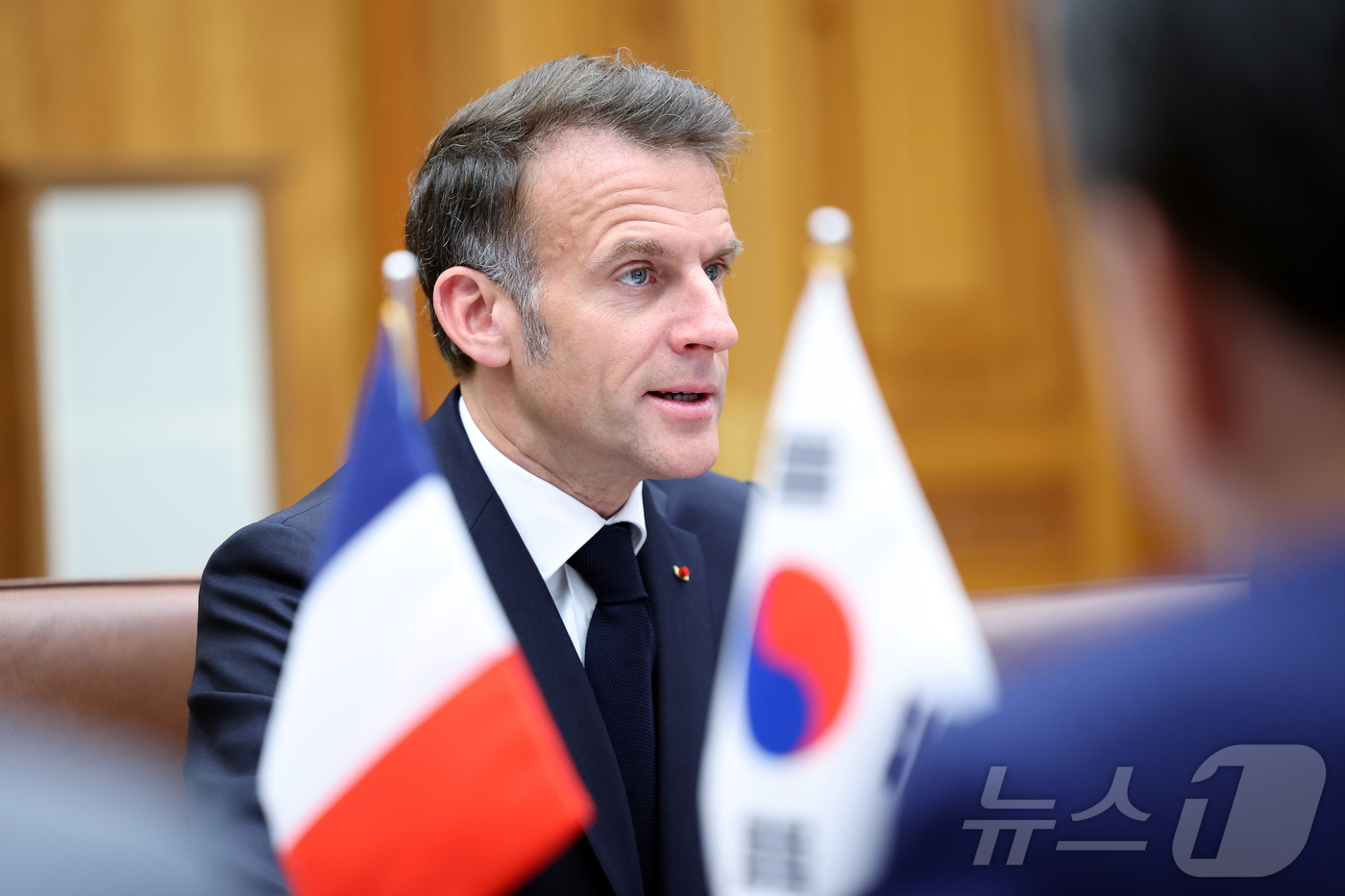 (서울=뉴스1) 허경 기자 = 에마뉘엘 마크롱 프랑스 대통령이 3일 청와대에서 열린 이재명 대통령과 확대 정상회담에서 발언하고 있다. 2026.4.3/뉴스1