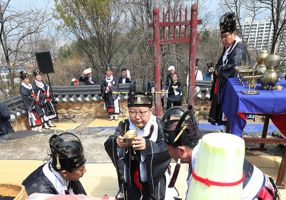 평안과 풍년 기원하는 '수성사직제'