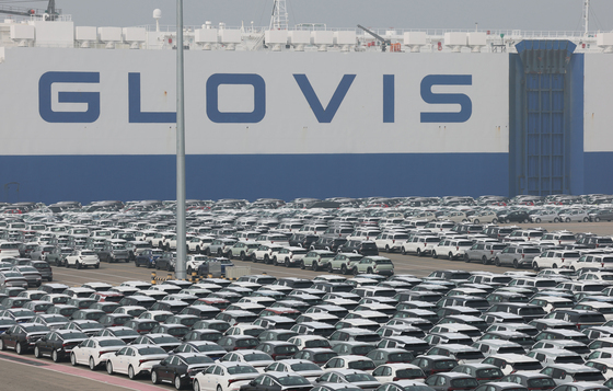 'K-반도체' 호황에 작년 수출 7000억달러 돌파…올해 '일본의 벽' 넘나