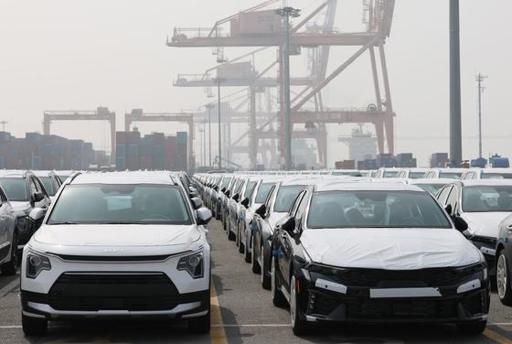 중동 전쟁에 車 수출도 불안…산업부 '맞춤형 지원'