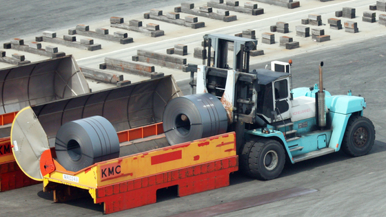 美, '철강 15% 이상' 완제품에 일괄관세 25% 적용