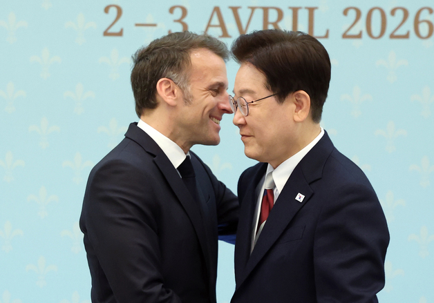 공동언론발표 마친 한-프랑스 정상