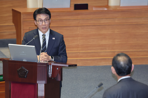 金총리 답변에 발끈한 주호영 "언제 野반대 그렇게 세심히 살폈나"