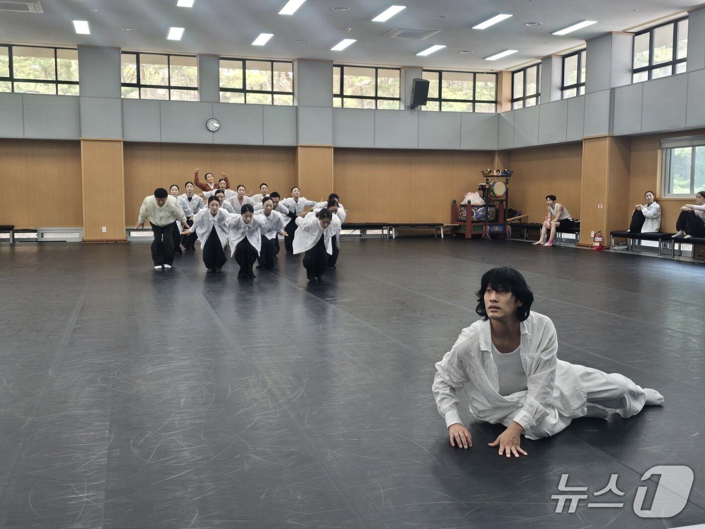 본문 이미지 - 국립무용단, 신작 무용극 '귀향' 시연 장면. ⓒ 뉴스1 김정한 기자