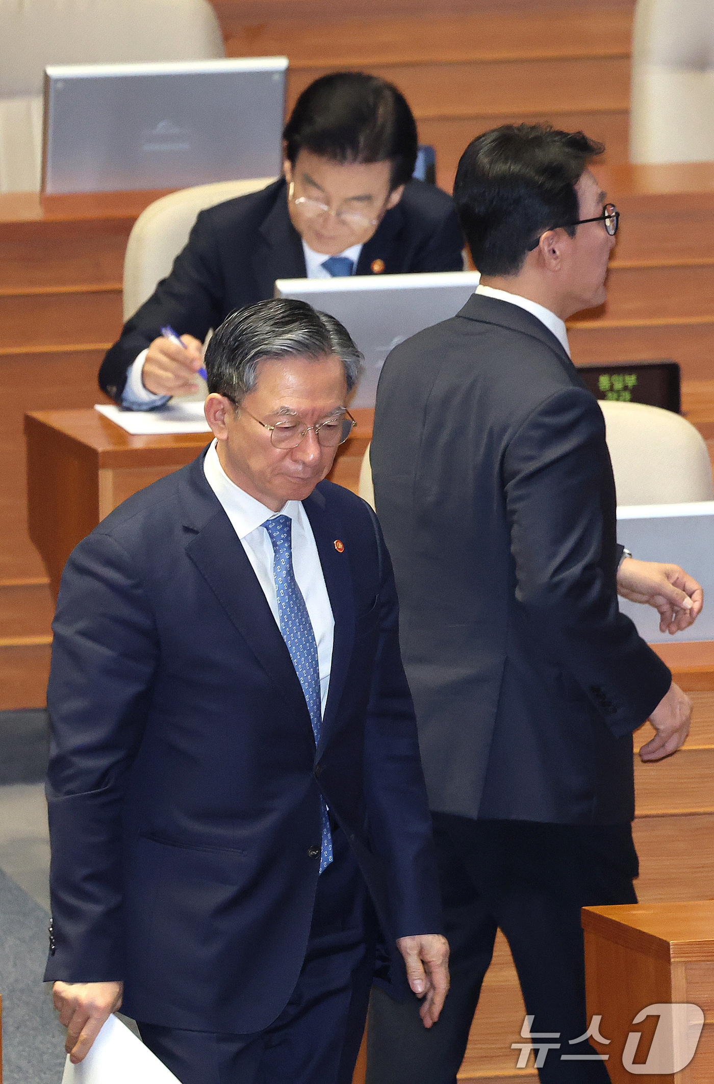 (서울=뉴스1) 신웅수 기자 = 김민석 국무총리가 3일 서울 여의도 국회에서 열린 제434회국회(임시회) 제434-1차 본회의에서 정치·외교·통일·안보에 관한 질문에 답변을 마친 …