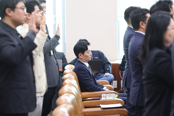 '선서 거부' 박상용 "李 공소취소 발판 위법 국조에 협조 못해"(종합)