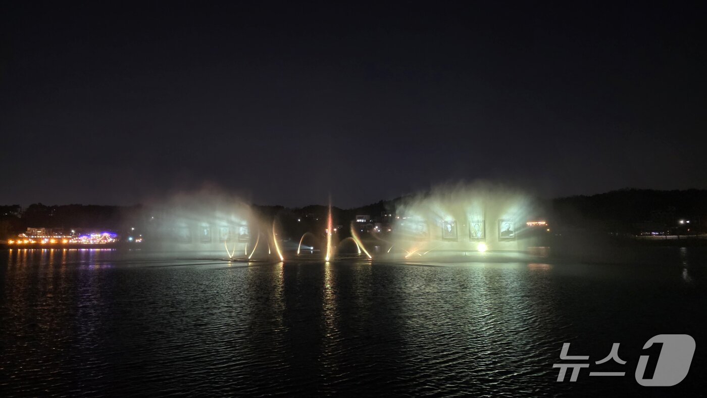 본문 이미지 - 호수 따라 걷는 여유로운 산책, 안성 칠곡호수공원.(경기관광공사 제공. 재판매 및 DB금지)/뉴스1