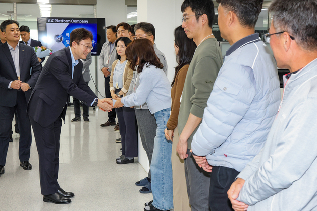 박윤영 KT 대표, 취임 후 첫 지방행…전남·전북 현장 점검