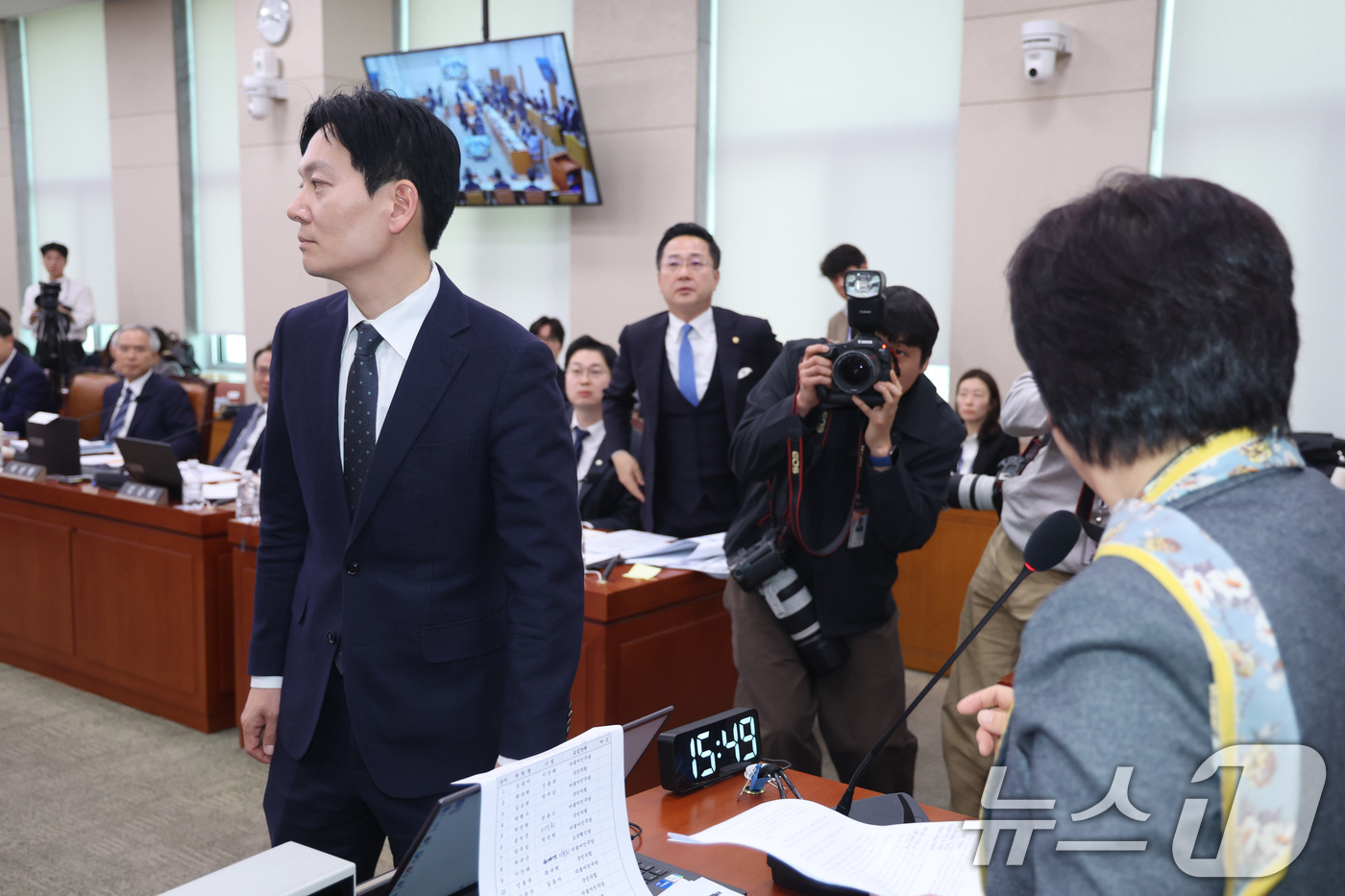 (서울=뉴스1) 신웅수 기자 = 쌍방울 대북송금 사건을 담당했던 박상용 검사가 3일 서울 여의도 국회에서 열린 윤석열정권정치검찰조작기소의혹사건진상규명국정조사특별위원회 전체회의에서 …