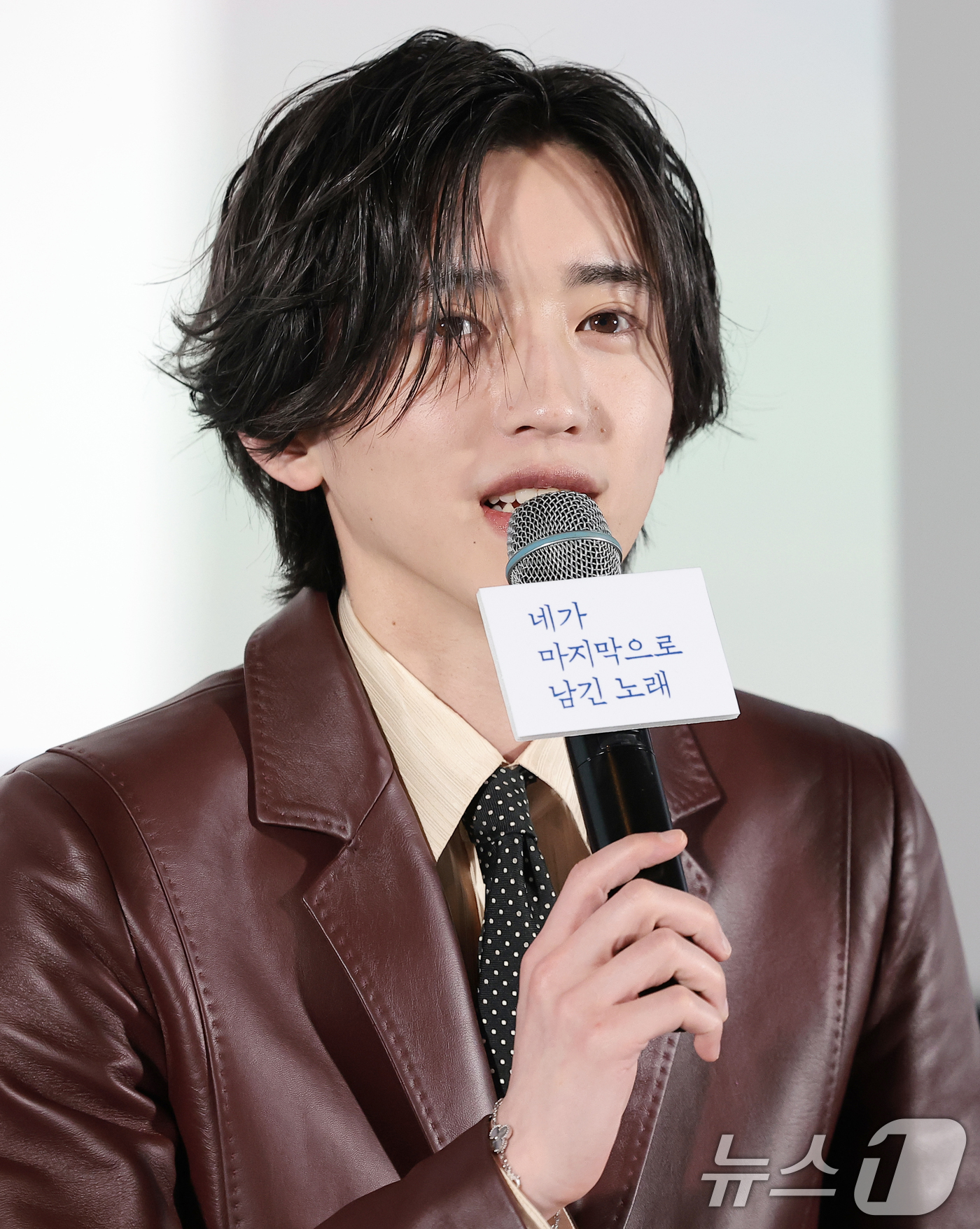 (서울=뉴스1) 권현진 기자 = 일본 배우 미치에다 슌스케(道枝駿佑)가 3일 서울 용산구 CGV용산아이파크몰에서 열린 영화 ‘네가 마지막으로 남긴 노래’ 기자 간담회에서 인사말을 …