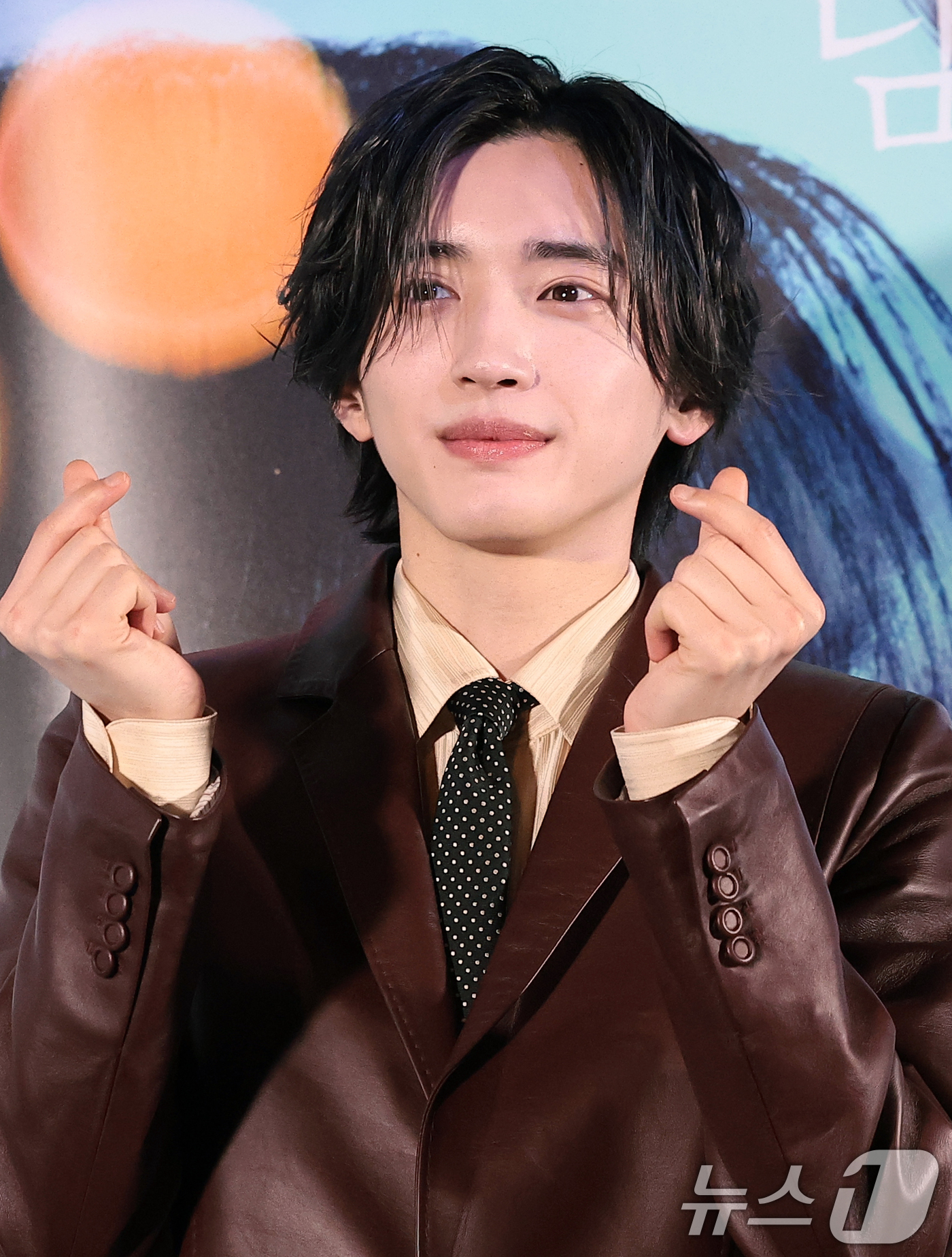 (서울=뉴스1) 권현진 기자 = 일본 배우 미치에다 슌스케(道枝駿佑)가 3일 서울 용산구 CGV용산아이파크몰에서 열린 영화 ‘네가 마지막으로 남긴 노래’ 기자 간담회에서 포즈를 취 …