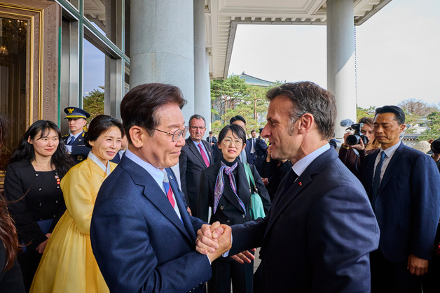 작별 인사하는 한·프랑스 정상