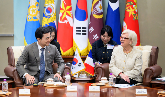 한·프랑스 국방장관회담…"한반도 및 인·태 평화 위해 전략적 소통 강화"