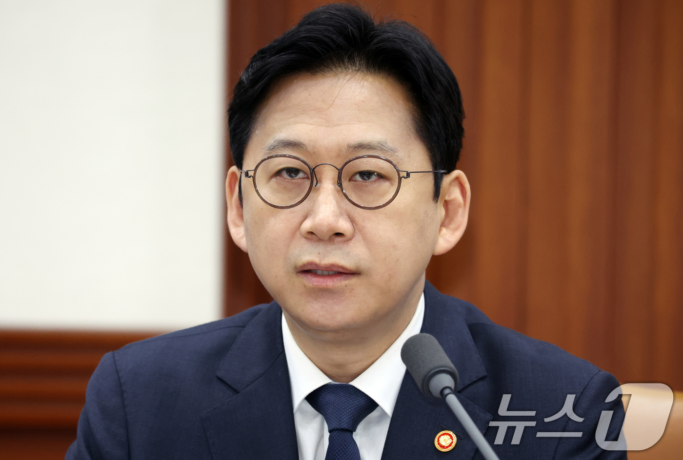 (서울=뉴스1) 김명섭 기자 = 배경훈 부총리겸 과학기술정보통신부 장관이 30일 오전 서울 종로구 세종대로 정부서울청사에서 열린 과학기술관계장관회의에서 모두 발언을 하고 있다. 이 …