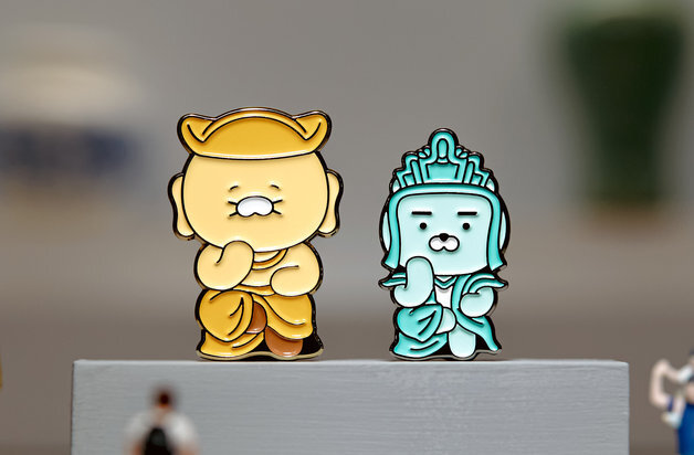 반가사유상·호작도 품은 카카오프렌즈…국립박물관문화재단, 뮷즈 17종 공개