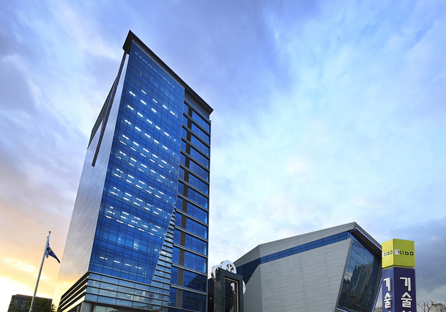 기보·BNK경남은행, 중소기업 M&A 활성화 위해 200억 규모 금융 지원