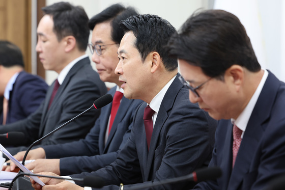 국힘 "與, 생떼 쓰며 공소취소…하늘 두 쪽 나도 이재명은 유죄"(종합)