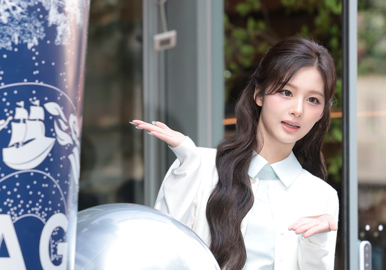 엔믹스 설윤, 인형이 따로없네