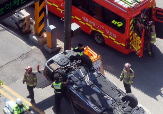 종로 정부서울청사 옆 지하차도 전복 사고