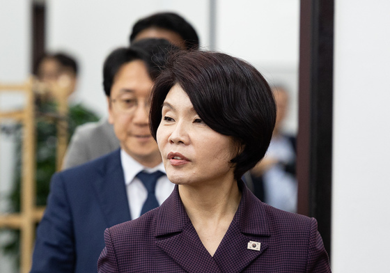 정책조정회의 참석하는 한정애