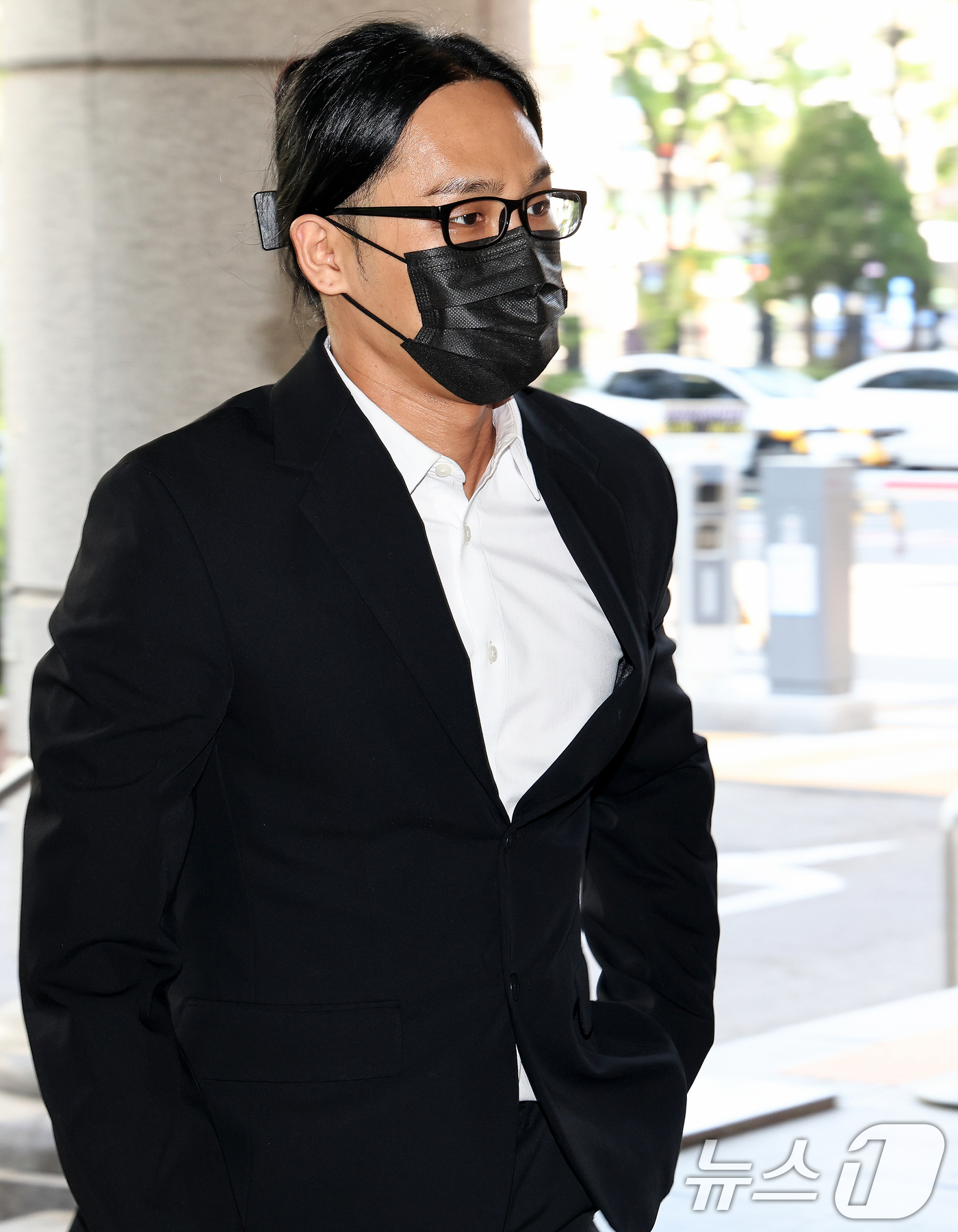 (서울=뉴스1) 최지환 기자 = 엑스터시와 대마 등 마약을 투약한 혐의로 재판에 넘겨져 1심에서 징역형 집행유예를 선고 받은 래퍼 식케이(본명 권민식)가 30일 오전 서울 마포구 …