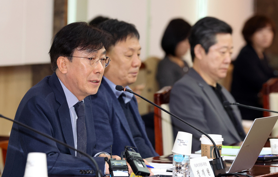 제5차 의료혁신위원회 발언하는 정기현 위원장