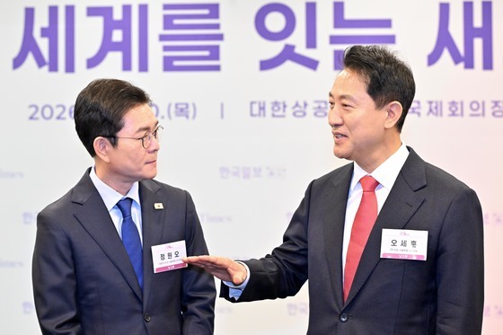 지방선거 "與후보 당선돼야" 46%·野는 30%…노인기준 상향 59% 찬성[갤럽]