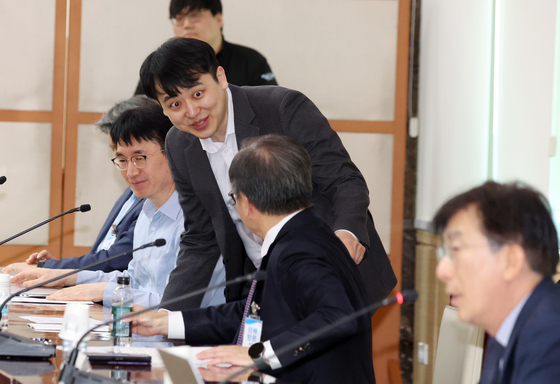 의료혁신위원회 참석하는  한성존 대한전공의협의회 회장