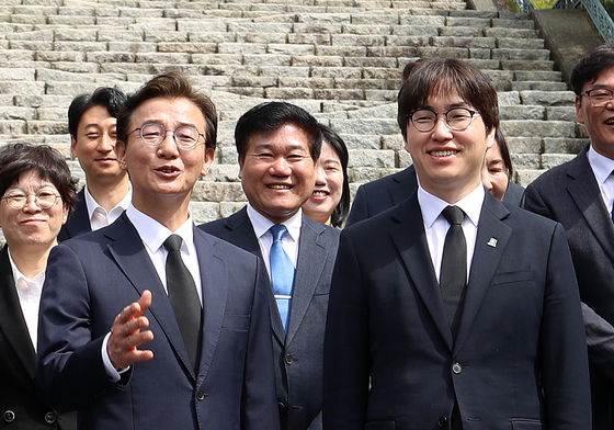 대화하는 전재수·하정우