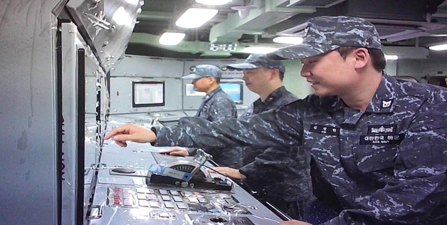 "K-함정에 첫 국산 심장"…양만춘함에 한화시스템 ECS 탑재