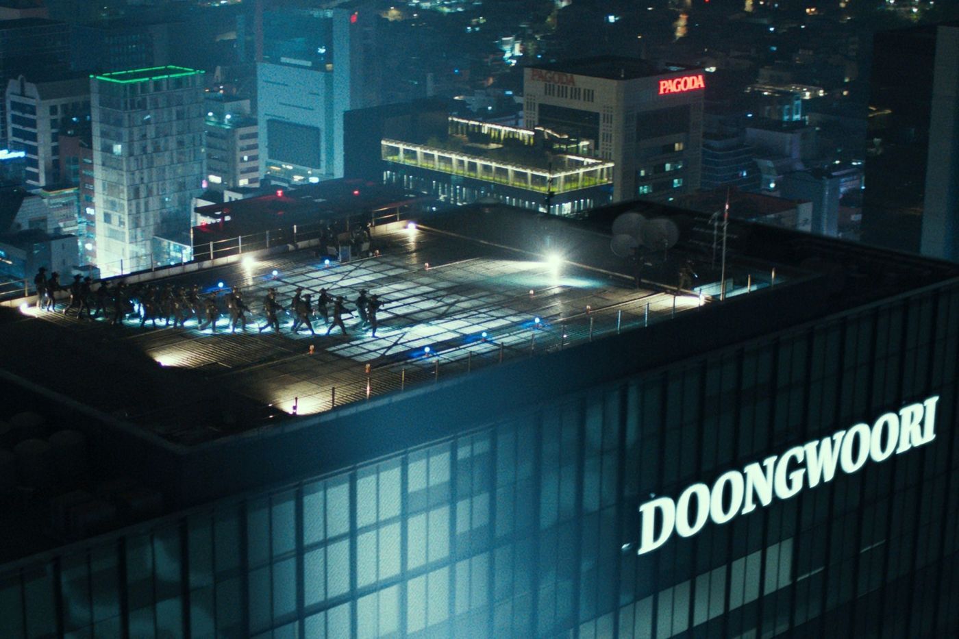 본문 이미지 - '군체' 프로덕션 비하인드 스틸