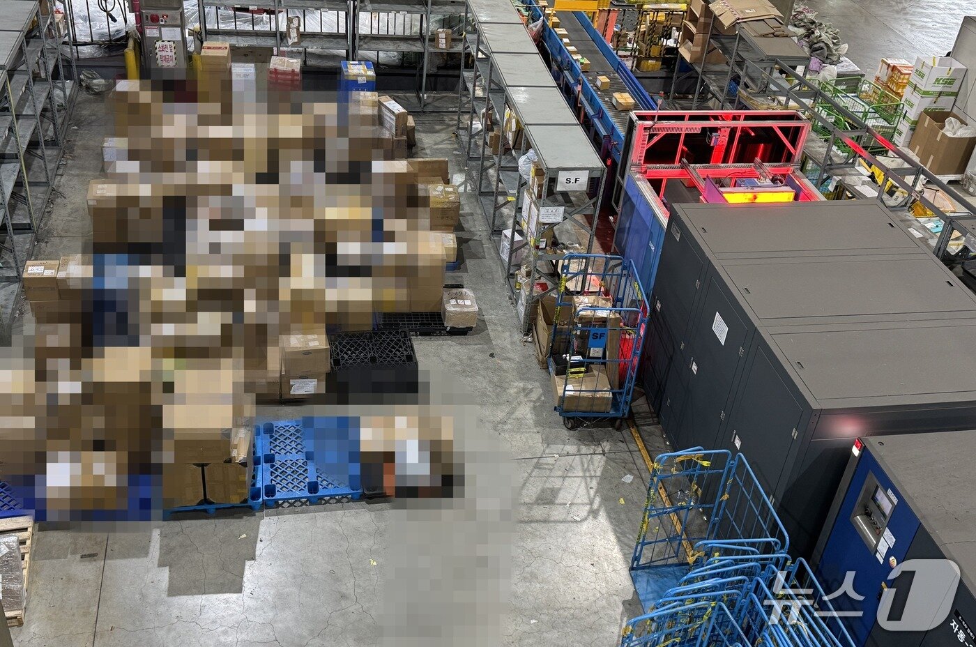 본문 이미지 - 인천공항세관 특송물류센터.2026.4.24/뉴스1