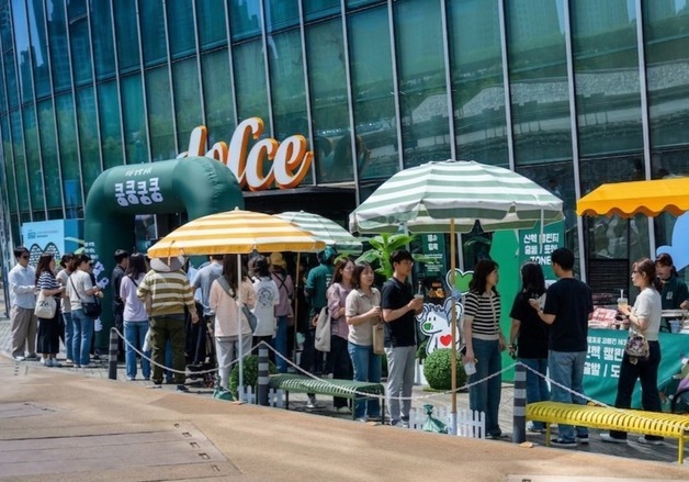 "매일 산책·월 구충·연 검진"…한강 킁킁쿵쿵 캠페인 400마리 참여