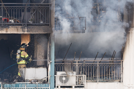 '8명 사상' 의왕 화재 아파트 '스프링클러' 또 없었다