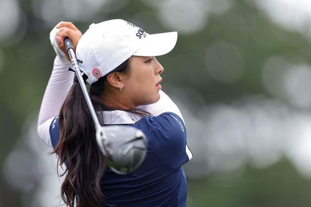 윤이나 "캐디가 치라고 했다" 논란 발언에 사과…"신중하지 못했다"