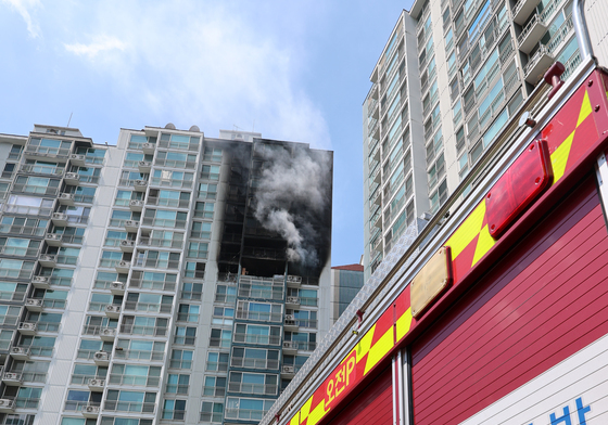 의왕 아파트 화재, 검게 타버린 외벽