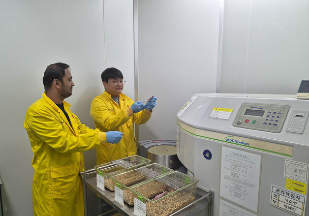 귤껍질 성분으로 방사선 손상 회복…원자력연, 제조기업에 기술이전