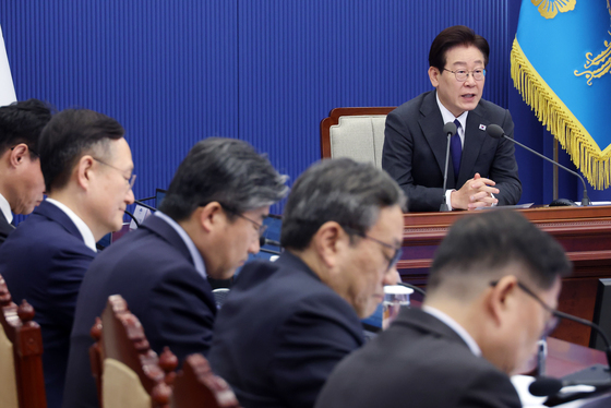 李대통령 "중동 전쟁, 장바구니 물가 영향"…농축수산물·물류비 대응 강조